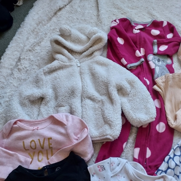 Bundle (16 pc) 6-9mo Baby Girl Cool Weather Play Clothes - Picture 2 of 9